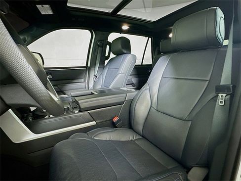 Used 2025 Toyota Sequoia Platinum image 11