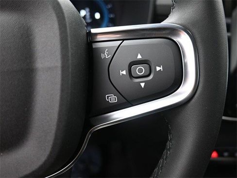 New 2024 Volvo XC40 B5 Plus w/ Protection Package Premier image 12