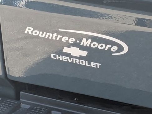 Used 2025 Chevrolet Silverado 1500 LT AWD/4WD image 14