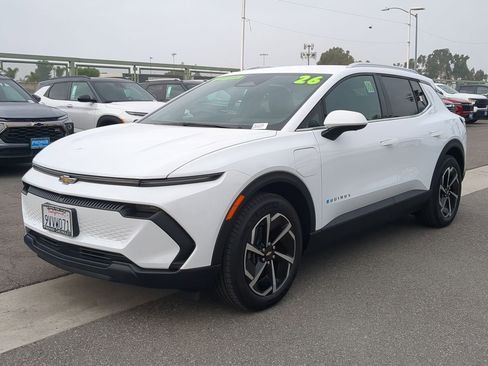 Used 2026 Chevrolet Equinox EV LT image 4