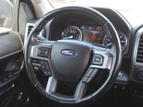 Used 2018 Ford Expedition Max Platinum AWD/4WD image 27