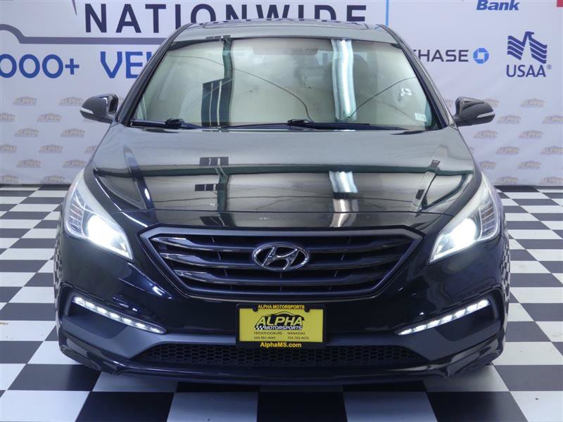 Used 2017 Hyundai Sonata Limited w/ Tech Package 03 FWD image 2