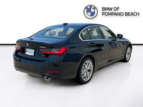 New 2026 BMW 330i Sedan w/ Convenience Package RWD image 6