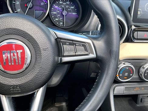 Used 2018 FIAT 124 Spider Lusso image 18