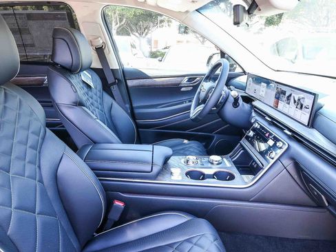 New 2026 Genesis GV80 3.5T Prestige AWD/4WD image 18