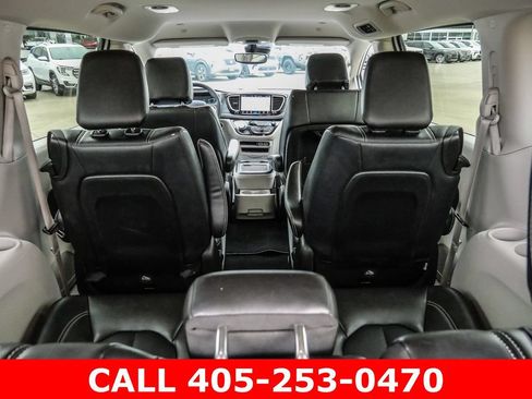 Used 2024 Chrysler Pacifica Limited FWD image 76