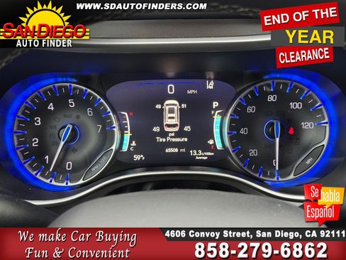 Used 2024 Chrysler Pacifica Touring-L image 37