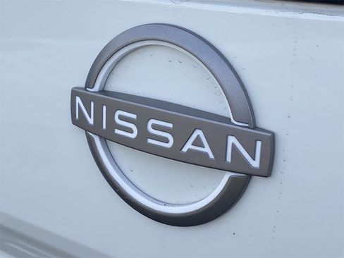 Certified 2025 Nissan Frontier S image 5