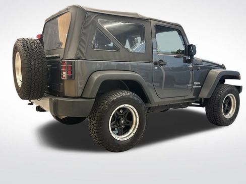 Used 2017 Jeep Wrangler Sport w/ Connectivity Group image 7