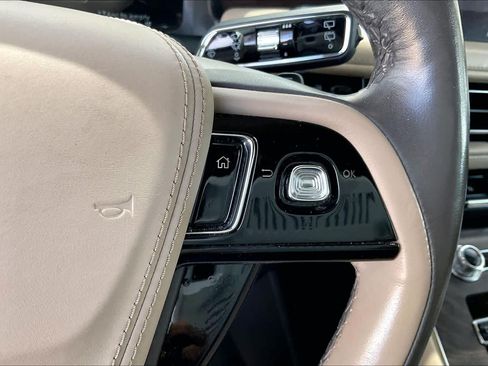 Used 2023 Lincoln Aviator Reserve w/ Equipment Group 201A AWD/4WD image 24
