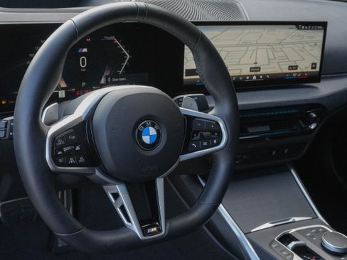Certified 2025 BMW 330i Sedan w/ M Sport Package RWD image 10