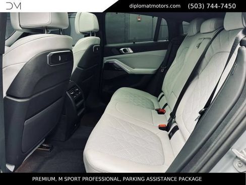 Used 2025 BMW X6 xDrive40i w/ Premium Package AWD/4WD image 23
