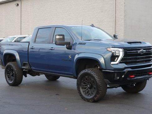 Used 2025 Chevrolet Silverado 2500 LT w/ Trail Boss Package image 7