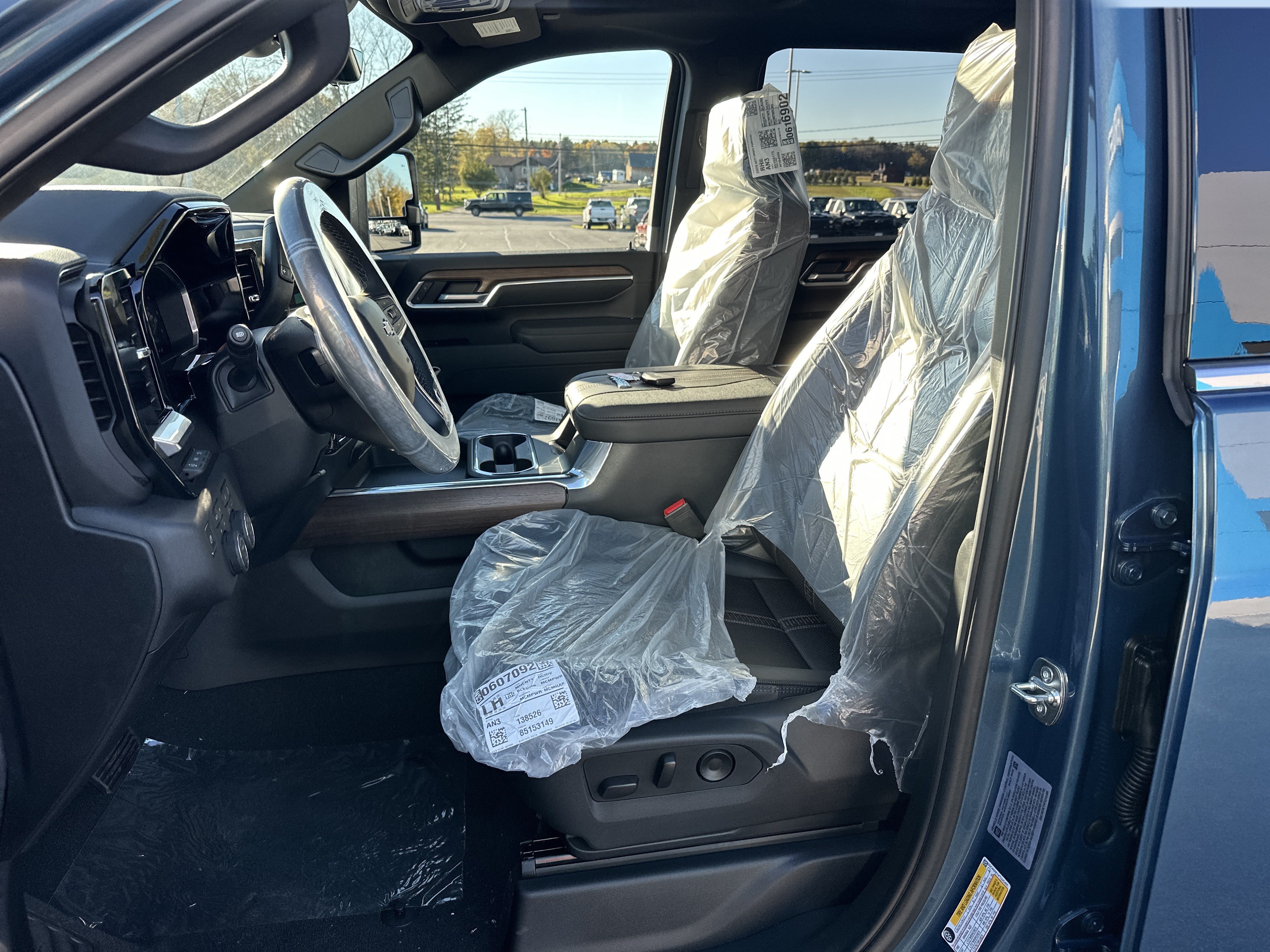 New 2026 Chevrolet Silverado 2500 High Country w/ High Country Premium Package AWD/4WD image 12