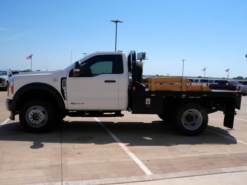 Used 2026 Ford F550 4x4 Regular Cab Super Duty image 3