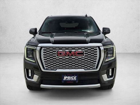 Used 2023 GMC Yukon Denali RWD image 2