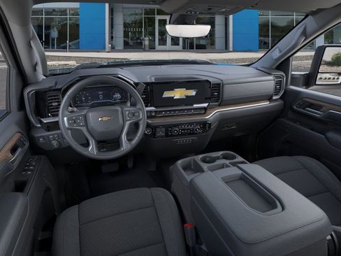 New 2026 Chevrolet Silverado 3500 LT image 15
