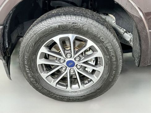 Used 2020 Ford F150 XLT w/ Equipment Group 302A Luxury image 31