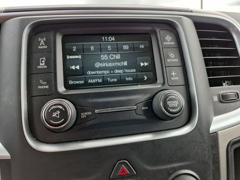 Used 2019 RAM 1500 Classic SLT AWD/4WD image 25