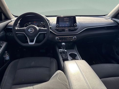 Used 2022 Nissan Altima 2.5 SV image 9