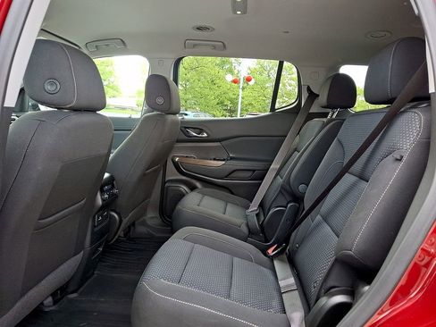 Used 2021 GMC Acadia SLE w/ Driver Convenience Package AWD/4WD image 10