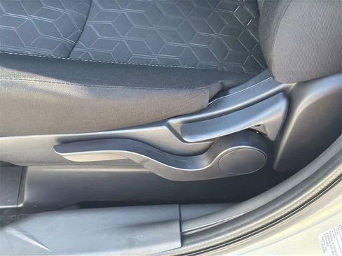 Used 2025 Mitsubishi Outlander Sport ES image 25