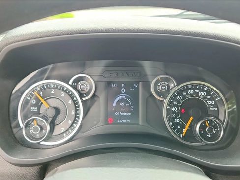 Used 2021 RAM 3500 Tradesman w/ Chrome Appearance Group AWD/4WD image 18
