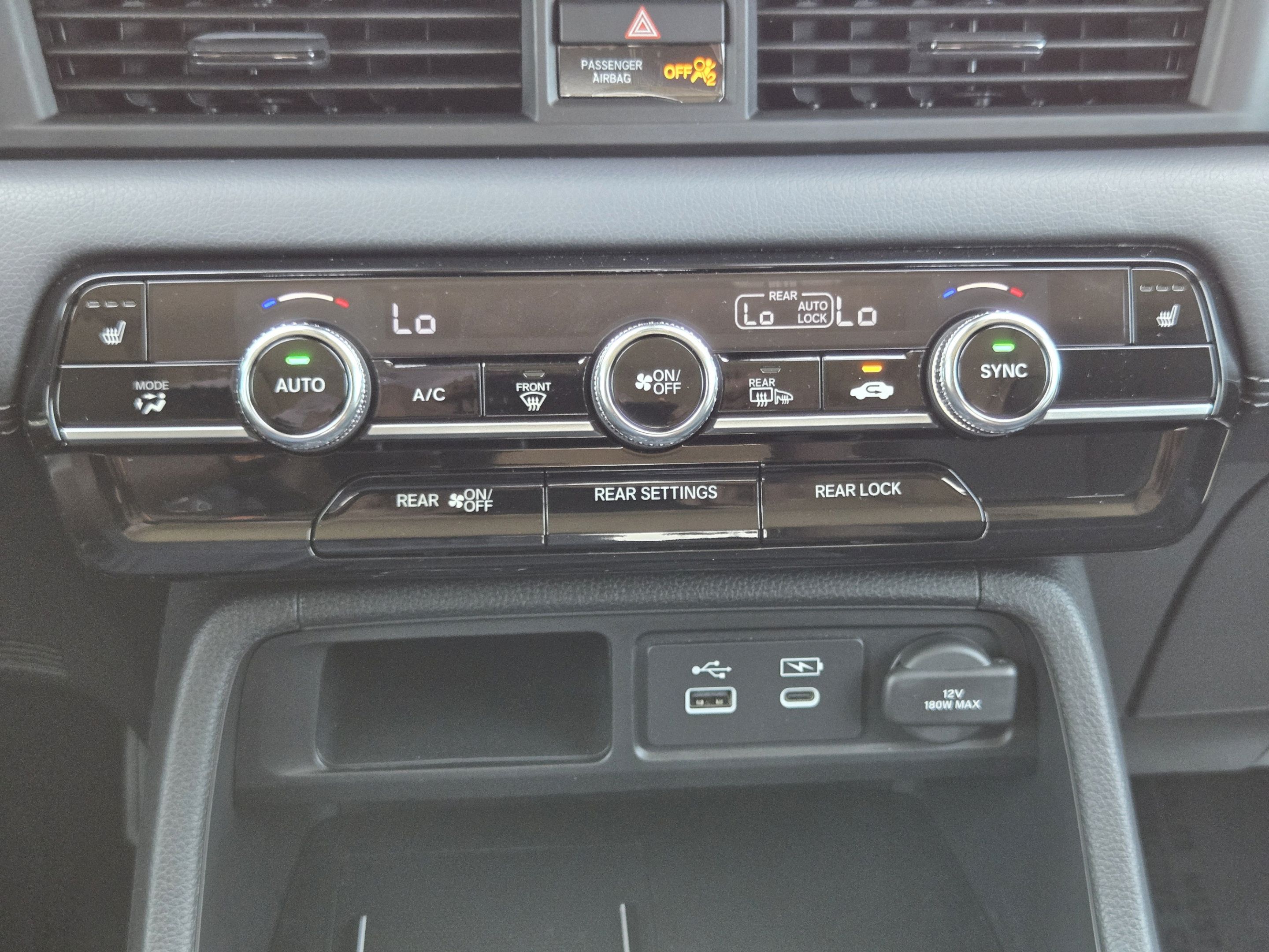 Certified 2025 Honda Pilot Touring image 15