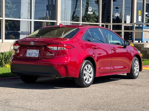 Used 2023 Toyota Corolla LE w/ Carpet Mat Package (TMS) FWD image 5