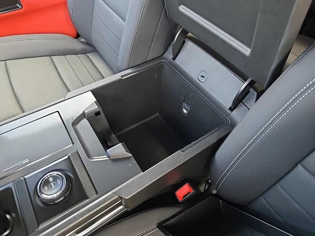 Used 2026 GMC Hummer EV 4x4 Crew Cab w/ Carbon Fiber Edition Package image 38