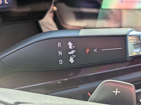 New 2026 Chevrolet Traverse RS image 22