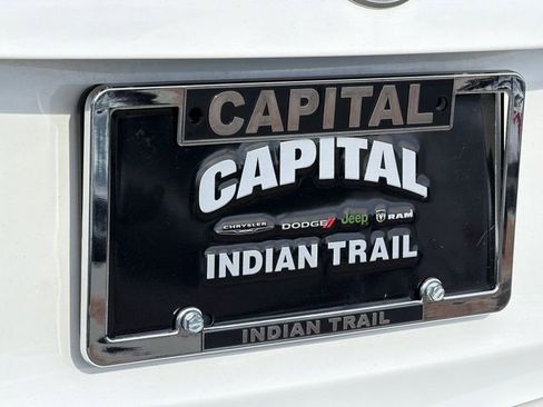 Used 2023 Mercedes-Benz C 300 Sedan image 40