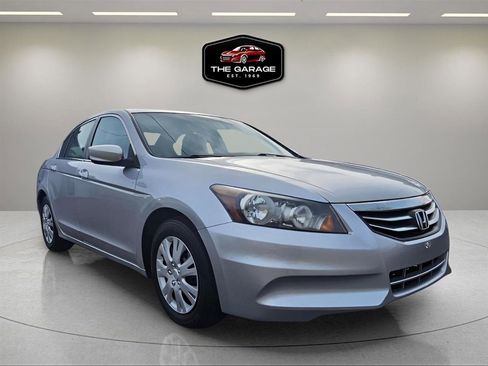 Used 2011 Honda Accord LX image 8