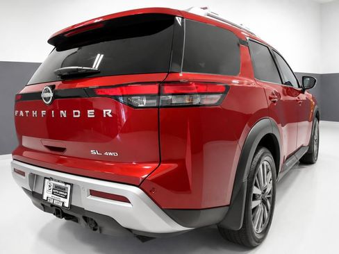 Used 2025 Nissan Pathfinder SL w/ SL Premium Package AWD/4WD image 8
