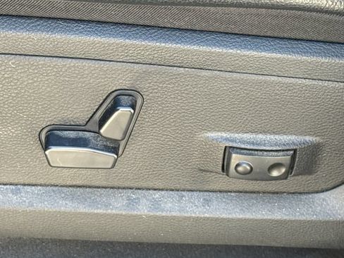 Used 2024 RAM 2500 Laramie w/ Night Edition AWD/4WD image 18