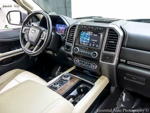 Used 2019 Ford Expedition Platinum AWD/4WD image 27