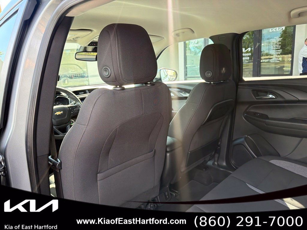 Used 2023 Chevrolet TrailBlazer LT w/ Convenience Package AWD/4WD image 19
