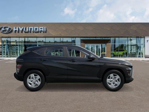 Used 2026 Hyundai Kona SE FWD image 7