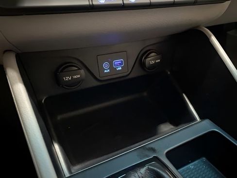 Used 2021 Hyundai Tucson SE image 44