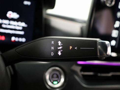 Used 2024 Acura ZDX A-Spec image 19