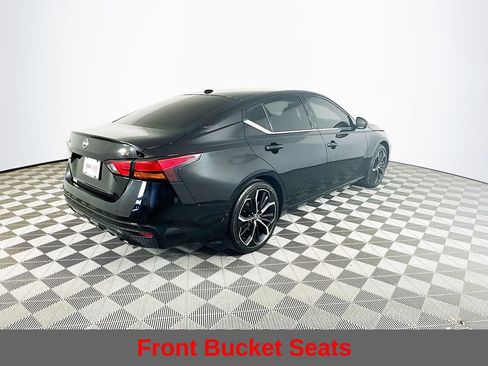 Certified 2024 Nissan Altima 2.5 SR FWD image 11