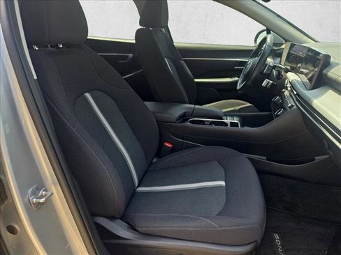 Used 2025 Hyundai Sonata SEL FWD image 18