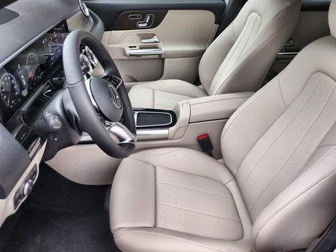 Used 2026 Mercedes-Benz GLA 250 4MATIC image 17