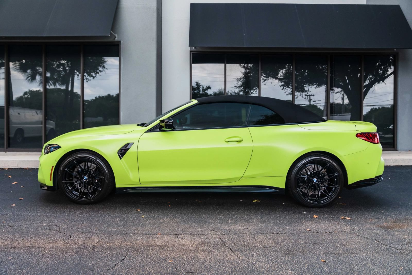 Used 2025 BMW M4 xDrive Competition AWD/4WD image 5