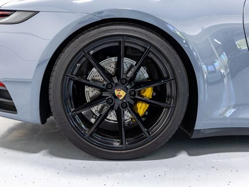 Used 2023 Porsche 911 Carrera image 27