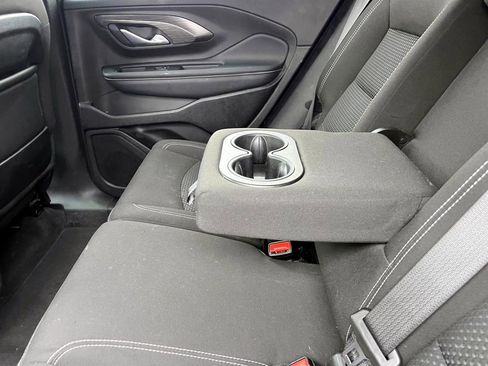 Used 2024 GMC Terrain SLE FWD image 14