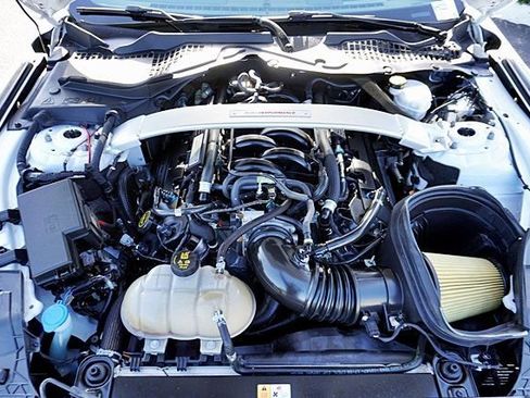 Used 2020 Ford Mustang Shelby GT350 w/ Technology Package RWD image 43