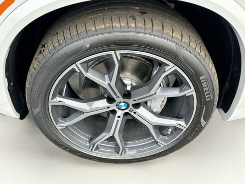 New 2026 BMW X5 sDrive40i w/ M Sport Package image 26