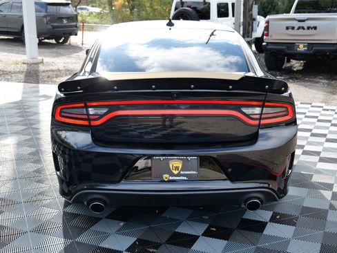 Used 2018 Dodge Charger R/T image 6
