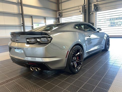 Used 2023 Chevrolet Camaro SS RWD image 17
